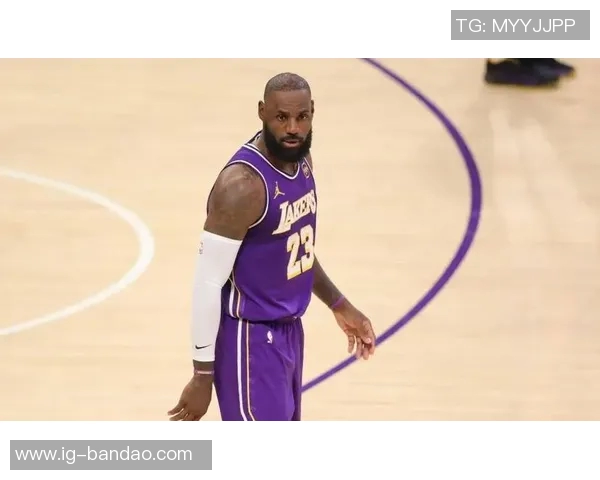 布朗全场最高29分助力球队逆转下半场独得19分展现强大冲击力