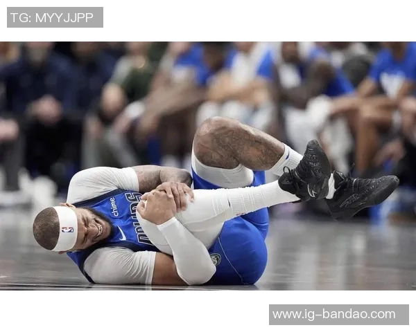 浓眉韧带损伤恢复期不明媒体人调侃谁敢冒险签下他